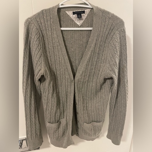 Tommy Hilfiger cardigan! - Picture 1 of 3